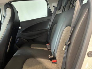 Photo 9 du bon plan RENAULT Zoe Intens charge normale R135 occasion à 13390 €