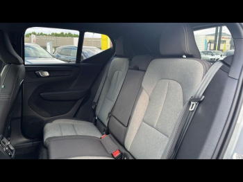 Photo 6 du bon plan VOLVO XC40 B3 163ch Plus DCT 7 occasion à 39900 €
