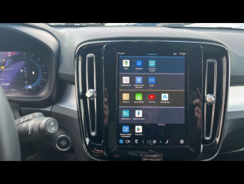 Photo 13 du bon plan VOLVO XC40 B3 163ch Plus DCT 7 occasion à 39900 €