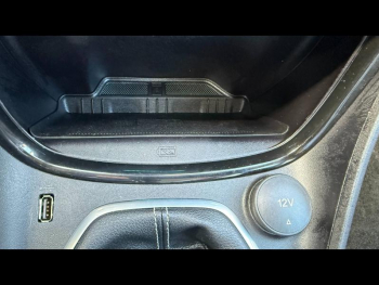 Photo 18 du bon plan FORD Puma 1.0 Flexifuel 125ch S&S mHEV Titanium Business occasion à 21900 €