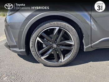 Photo 16 du bon plan TOYOTA C-HR 1.8 Hybride 122ch GR Sport E-CVT occasion à 26980 €