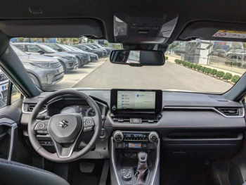 Photo 2 du bon plan SUZUKI Across 2.5 Hybride Rechargeable 306ch Pack 2024 occasion à 39990 €