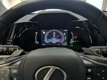 Photo 5 du bon plan LEXUS NX 450h+ Executive 4WD MY24 occasion à 58900 €