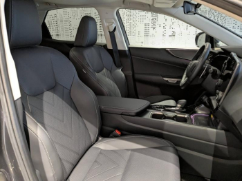 Photo 12 du bon plan LEXUS NX 450h+ Executive 4WD MY24 occasion à 58900 €