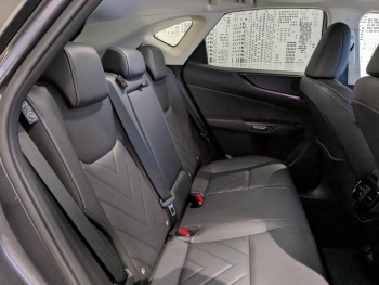 Photo 13 du bon plan LEXUS NX 450h+ Executive 4WD MY24 occasion à 58900 €