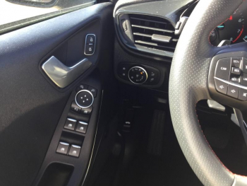 Photo 16 du bon plan FORD Fiesta 1.0 EcoBoost 125ch ST-Line X DCT-7 5p occasion à 16980 €