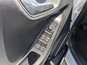 Photo 15 du bon plan FORD Puma 1.0 Flexifuel 125ch S&S mHEV Titanium Business occasion à 21890 €