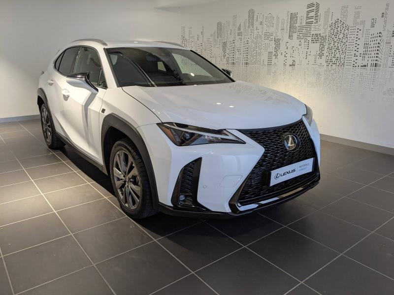 Bon plan LEXUS UX 250h F SPORT Design 2WD occasion à 29900 €