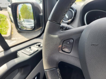 Photo 16 du bon plan NISSAN NV300 Combi L2H1 3t0 1.6 dCi 125ch S/S N-Connecta occasion à 22990 €