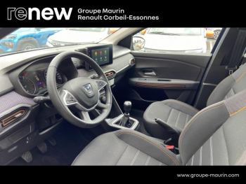 Photo 13 du bon plan DACIA Sandero 1.0 TCe 90ch Stepway Confort -22 occasion à 13290 €