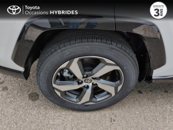 Photo 16 du bon plan TOYOTA RAV4 2.5 Hybride Rechargeable 306ch Design AWD-i MY24 occasion à 42900 €