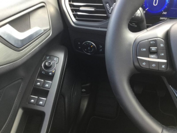 Photo 13 du bon plan FORD Focus SW 1.0 Flexifuel mHEV 125ch Titanium X Business occasion à 21990 €