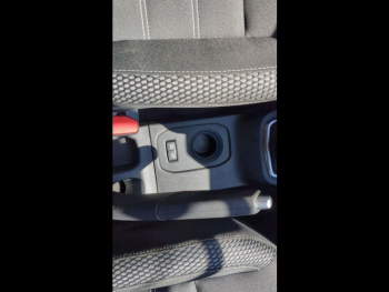 Photo 24 du bon plan DACIA Duster 1.5 Blue dCi 115ch Prestige 4x2 E6U occasion à 15980 €