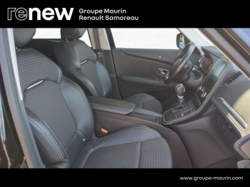 Photo 17 du bon plan RENAULT Grand Scenic 1.7 Blue dCi 150ch Intens EDC occasion à 18900 €