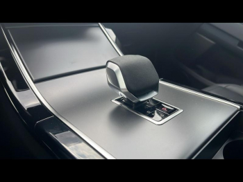 Photo 18 du bon plan LAND-ROVER Evoque 1.5 P270e PHEV 269ch Dynamic SE occasion à 75709 €