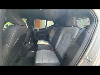 Photo 6 du bon plan VOLVO XC40 B3 163ch Plus DCT 7 occasion à 42900 €