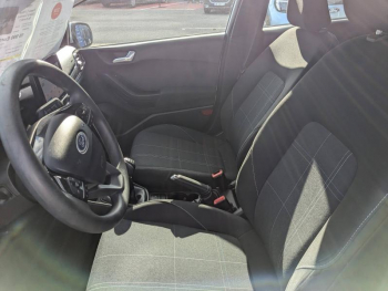 Photo 12 du bon plan FORD Fiesta 1.1 85ch Cool & Connect 5p Euro6.2 occasion à 10990 €