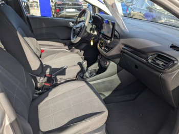 Photo 13 du bon plan FORD Fiesta 1.1 85ch Cool & Connect 5p Euro6.2 occasion à 10990 €
