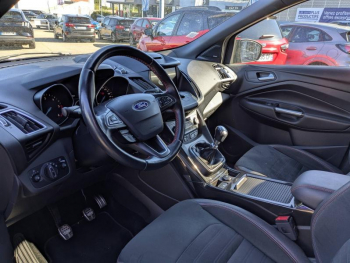 Photo 6 du bon plan FORD Kuga 2.0 TDCi 150ch Stop&Start ST-Line 4x2 Euro6.2 occasion à 16990 €