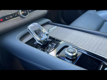 Photo 18 du bon plan VOLVO XC90 T8 AWD 303 + 87ch Inscription Luxe Geartronic occasion à 59900 €