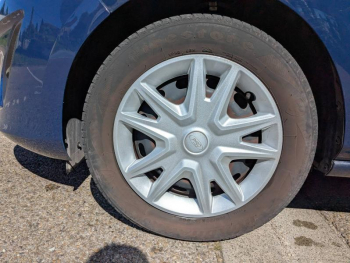 Photo 25 du bon plan FORD Fiesta 1.1 85ch Cool & Connect 5p Euro6.2 occasion à 9990 €