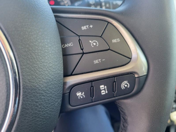 Photo 23 du bon plan JEEP Renegade 1.0 GSE T3 120ch Central Park MY21 occasion à 20490 €