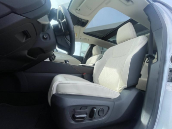Photo 16 du bon plan LEXUS RX 450h+ Executive 4WD MY24 occasion à 74900 €