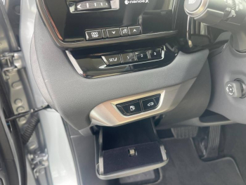 Photo 21 du bon plan LEXUS RX 450h+ Executive 4WD MY24 occasion à 74900 €