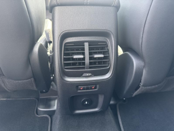 Photo 12 du bon plan FORD Kuga 2.5 Duratec 225ch PHEV Vignale BVA occasion à 36900 €