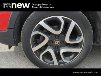 Photo 9 du bon plan RENAULT Captur 1.2 TCe 120ch Stop&Start energy Intens Euro6 2016 occasion à 10490 €