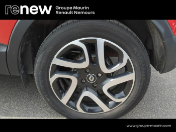 Photo 10 du bon plan RENAULT Captur 1.2 TCe 120ch Stop&Start energy Intens Euro6 2016 occasion à 10490 €