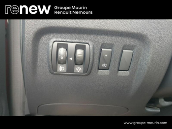 Photo 22 du bon plan RENAULT Captur 1.2 TCe 120ch Stop&Start energy Intens Euro6 2016 occasion à 10490 €