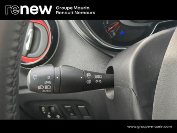 Photo 23 du bon plan RENAULT Captur 1.2 TCe 120ch Stop&Start energy Intens Euro6 2016 occasion à 10490 €