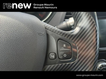 Photo 25 du bon plan RENAULT Captur 1.2 TCe 120ch Stop&Start energy Intens Euro6 2016 occasion à 10490 €
