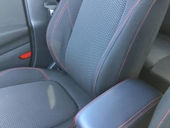 Photo 17 du bon plan FORD Puma 1.0 Flexifuel 125ch S&S mHEV ST-Line occasion à 19900 €