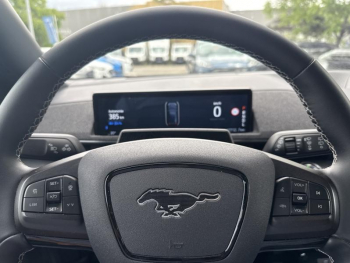 Photo 9 du bon plan FORD Mustang Mach-E Extended Range 99kWh 487ch GT AWD occasion à 52900 €