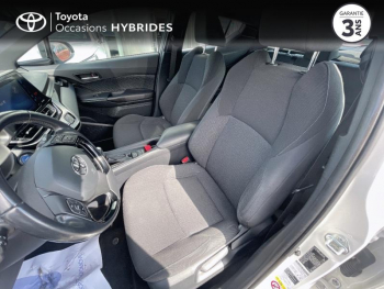 Photo 11 du bon plan TOYOTA C-HR 122h Dynamic 2WD E-CVT RC18 occasion à 15490 €
