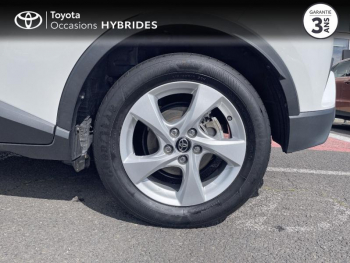Photo 16 du bon plan TOYOTA C-HR 122h Dynamic 2WD E-CVT RC18 occasion à 15490 €
