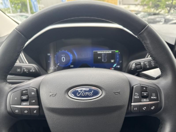 Photo 8 du bon plan FORD Kuga 2.5 Duratec 190ch FHEV E85 Titanium BVA occasion à 29990 €