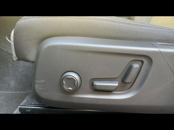 Photo 12 du bon plan VOLVO XC40 B3 163ch Plus DCT 7 occasion à 36900 €