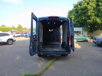 Photo 10 du bon plan FORD Transit 2T Fg VUL T330 L3H2 2.0 EcoBlue 170ch S&S Trend Business BVA occasion à 24000 €