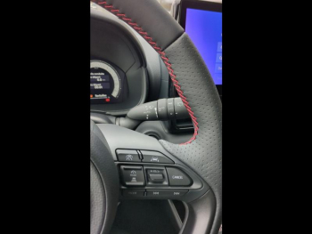 Photo 22 du bon plan TOYOTA Yaris 130h GR Sport 5p MC24 occasion à 27590 €