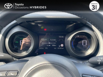 Photo 14 du bon plan TOYOTA Yaris Cross 116h Design AWD-i MY22 occasion à 22990 €