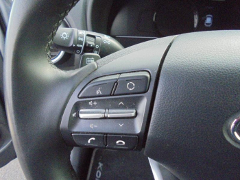 Photo 14 du bon plan HYUNDAI Kona Electric 136ch Creative Euro6d-T EVAP occasion à 15900 €