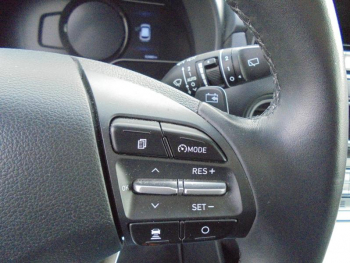 Photo 15 du bon plan HYUNDAI Kona Electric 136ch Creative Euro6d-T EVAP occasion à 15900 €