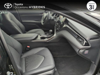 Photo 6 du bon plan TOYOTA Camry 2.5 Hybride 218ch Dynamic Business + Programme Beyond Zero Academy MY23 occasion à 39090 €