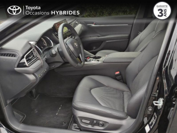 Photo 11 du bon plan TOYOTA Camry 2.5 Hybride 218ch Dynamic Business + Programme Beyond Zero Academy MY23 occasion à 39090 €