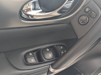 Photo 11 du bon plan NISSAN Qashqai 1.6 DIG-T 163ch Tekna+ occasion à 16490 €