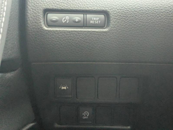 Photo 14 du bon plan NISSAN Qashqai 1.6 DIG-T 163ch Tekna+ occasion à 16490 €
