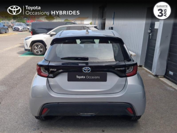 Photo 4 du bon plan TOYOTA Yaris 116h Dynamic Business 5p + Programme Beyond Zero Academy MY22 occasion à 21990 €
